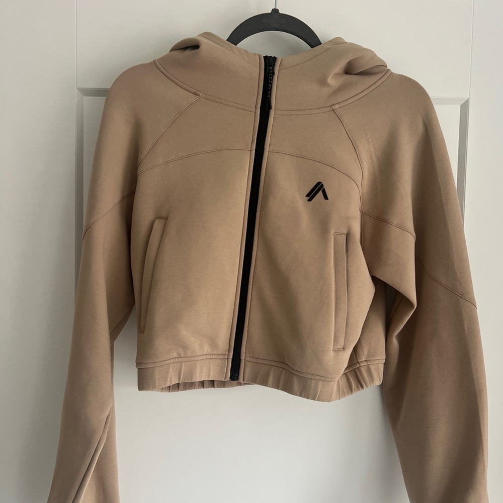 Alphalete Cropped Hoodie